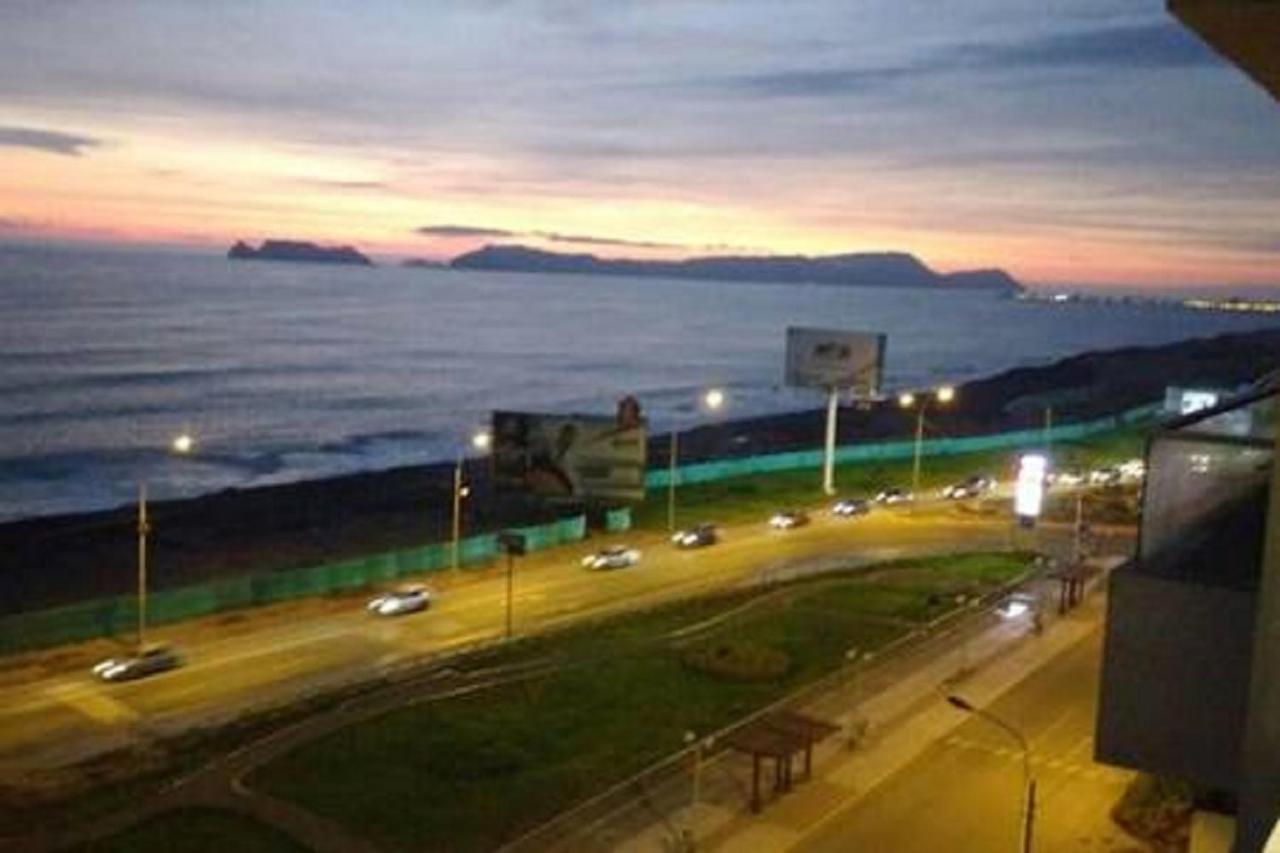 Ocean View Close To Airport Лима Екстериор снимка