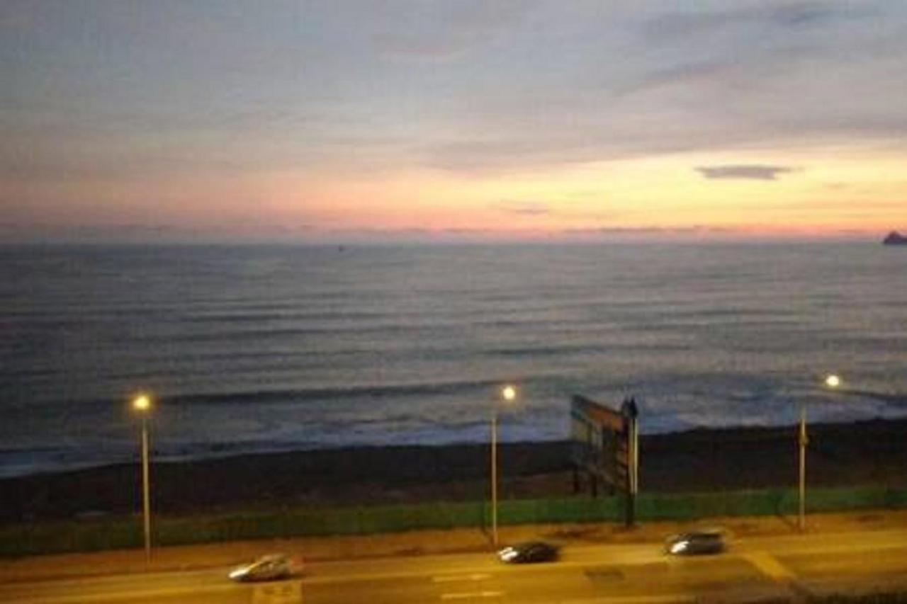 Ocean View Close To Airport Лима Екстериор снимка