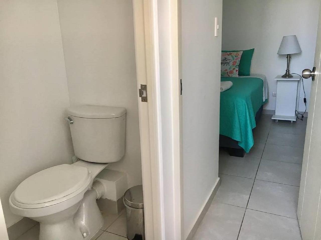 Ocean View Close To Airport Лима Екстериор снимка