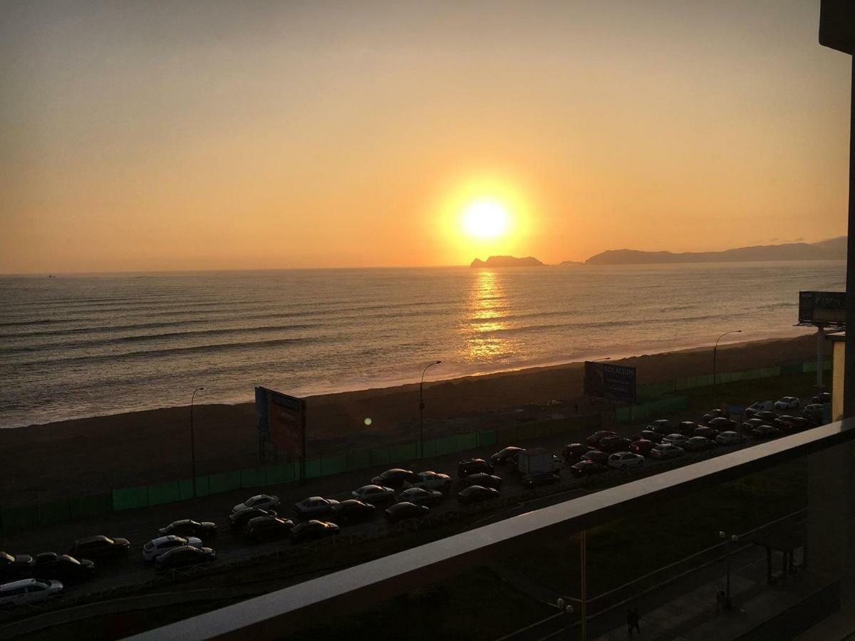 Ocean View Close To Airport Лима Екстериор снимка